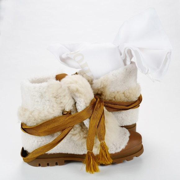 Chloé Parker Lace-Up Shearling Ankle Boots NEW - Picture 4 of 11